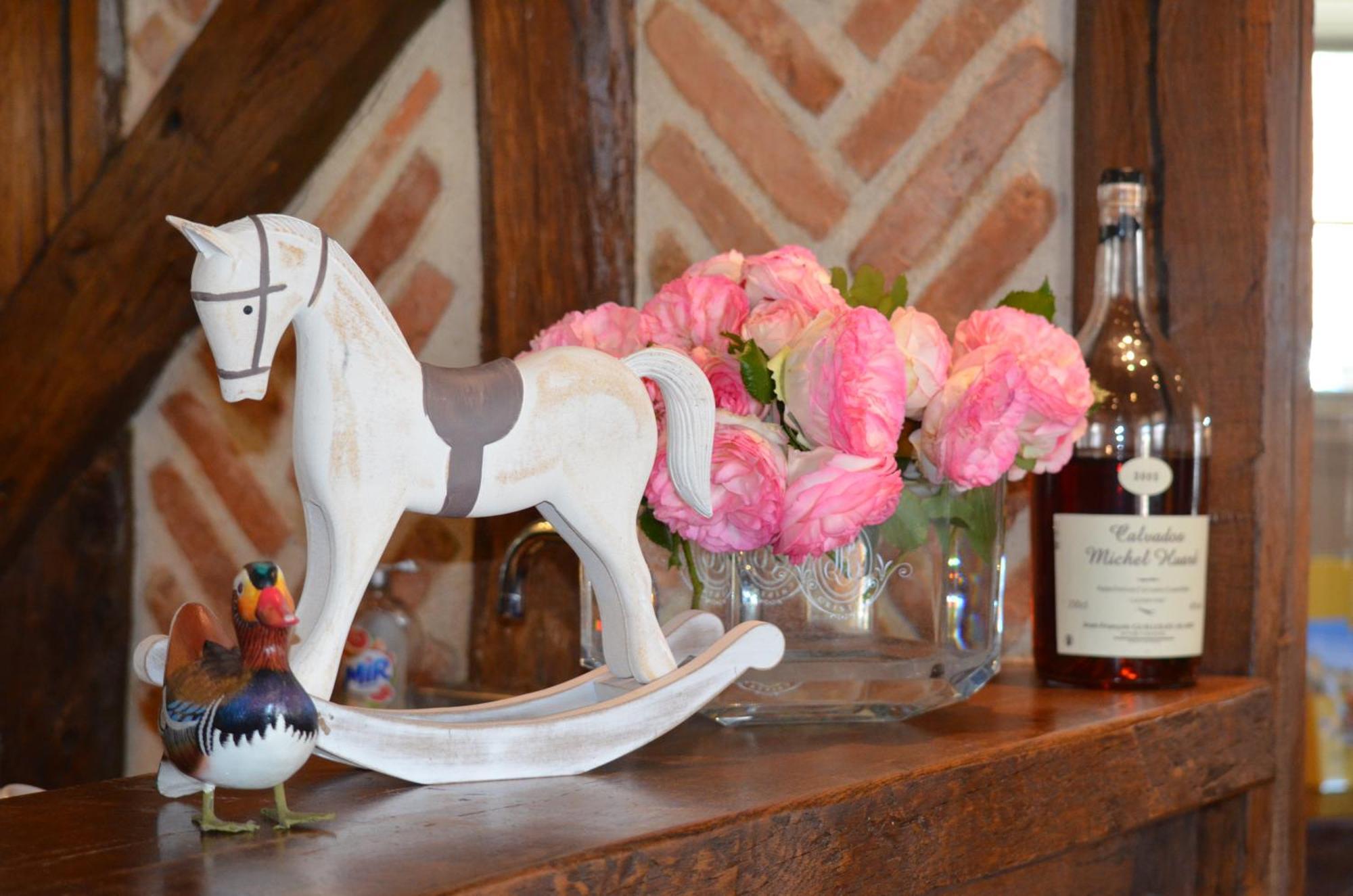 Logis Hotel Auberge Du Cheval Blanc Yvoy-le-Marron Eksteriør billede