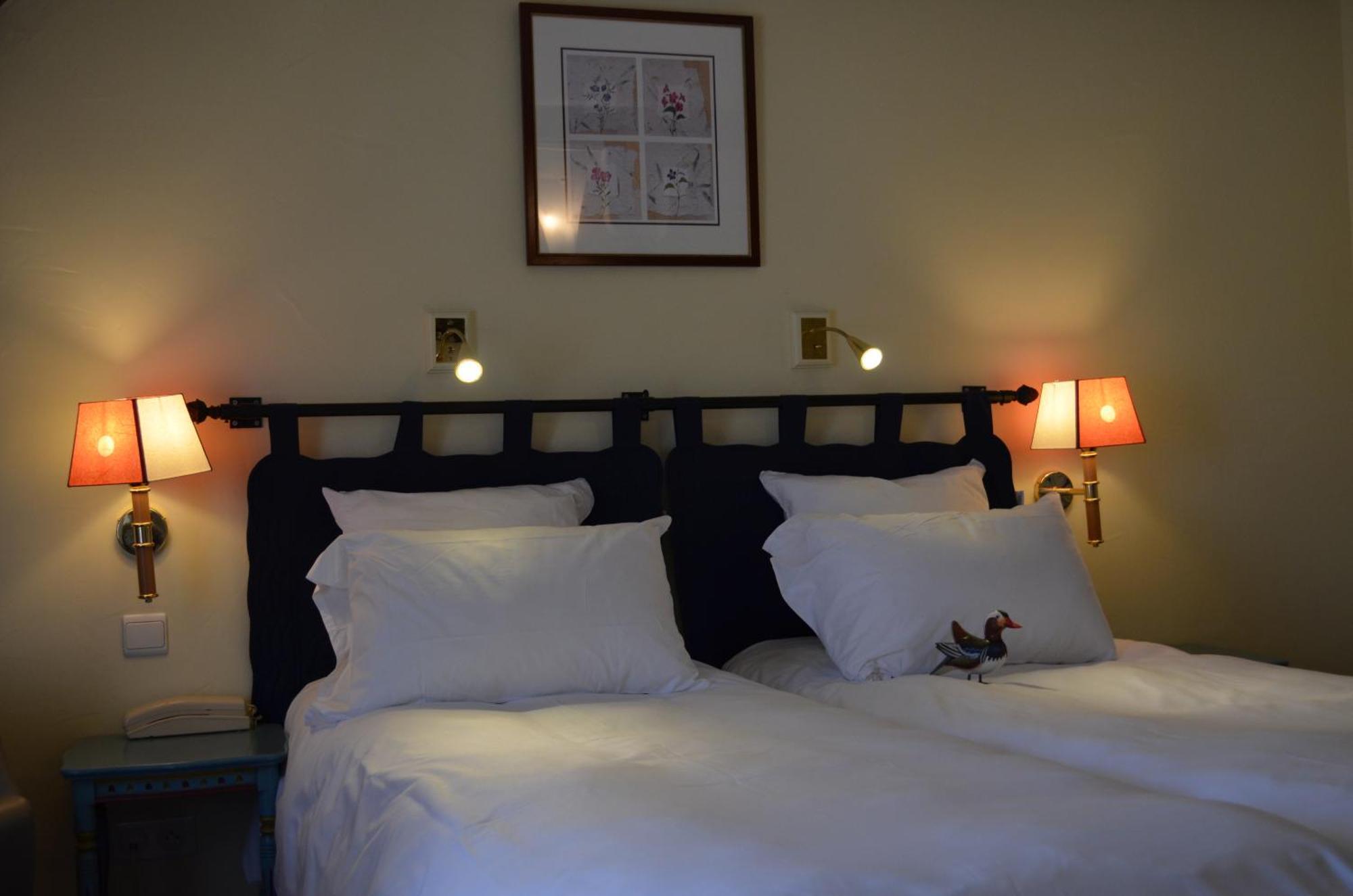 Logis Hotel Auberge Du Cheval Blanc Yvoy-le-Marron Eksteriør billede